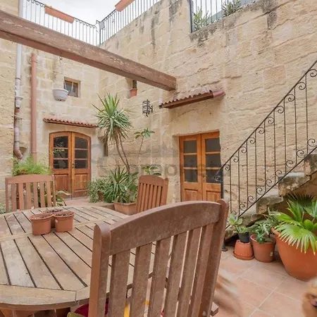 Oda ve Kahvaltı Vintage Qormi
