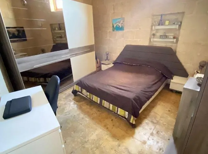 Vintage Oda ve Kahvaltı Qormi